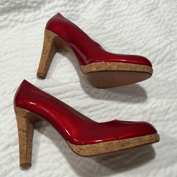 Red 👠 Stuart Weitzman platform cork heels size 10.5M - Picture 1 of 10